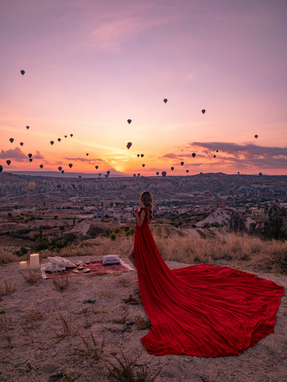 Travel to Athens, Delphi, Santorini, Istanbul, Cappadocia Combined Package